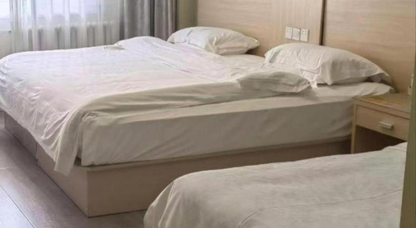 Super 8 Hotel Chengde Imperial Summer Resort Bagian luar foto