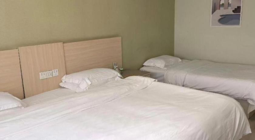 Super 8 Hotel Chengde Imperial Summer Resort Bagian luar foto